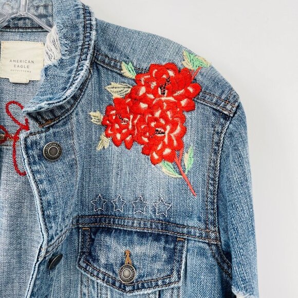 American Eagle Denim Trucker Jacket Size S Distress Embroidered Floral Cotton - Picture 3 of 12